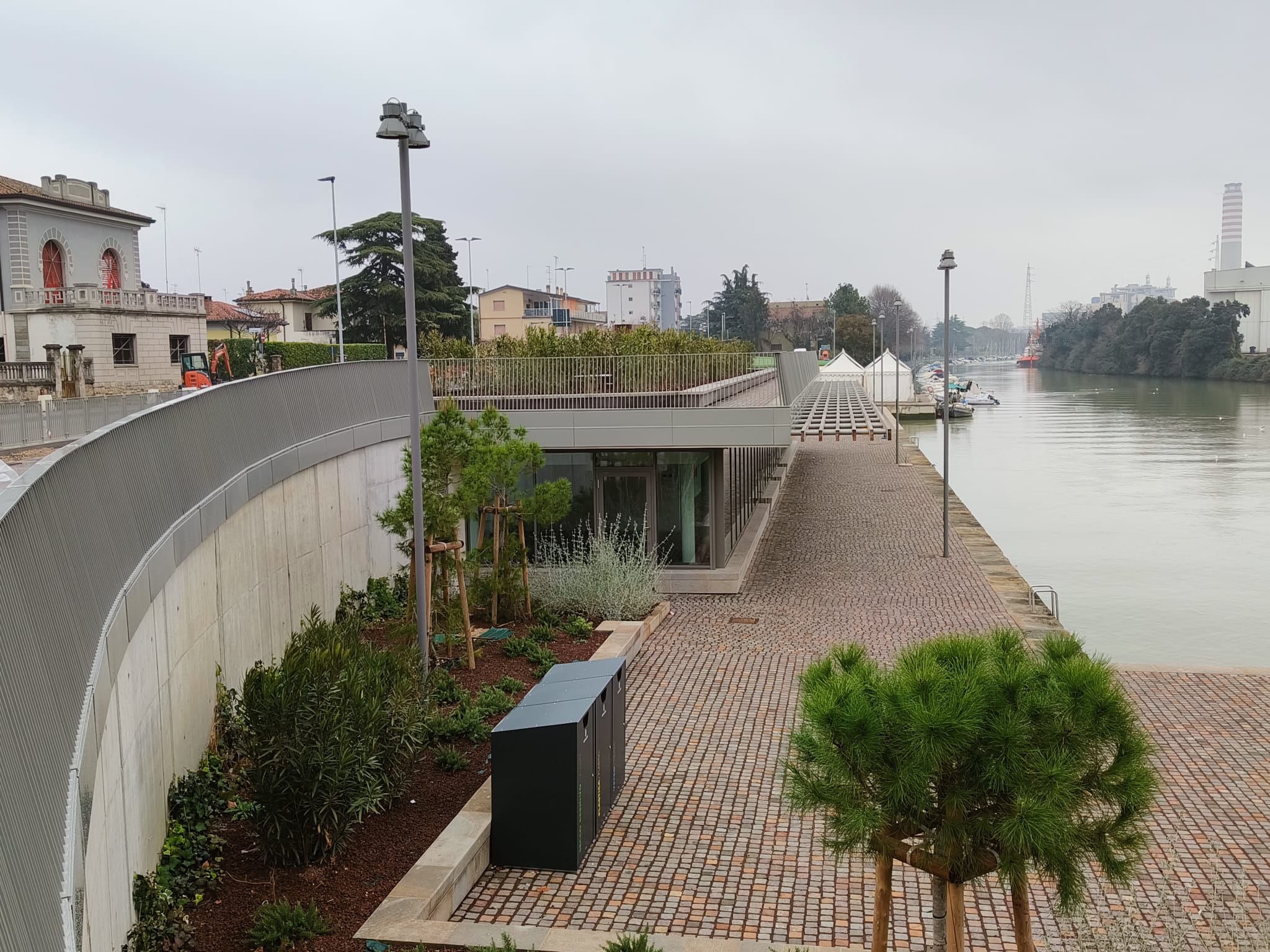 Immagine per Nuovo padiglione marittimo in Riva Nazario Sauro aperto a nautica e promozione territoriale
