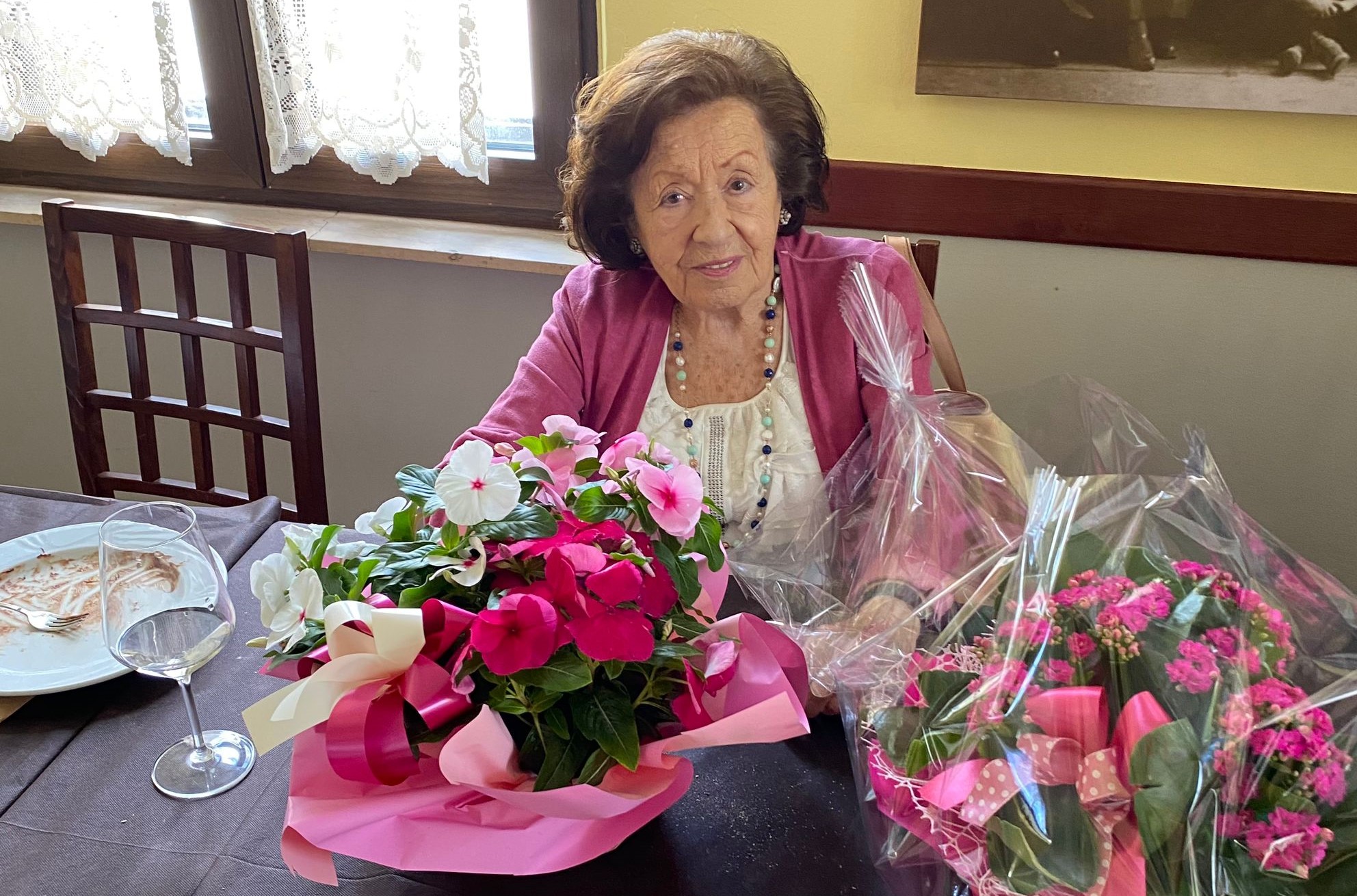 Copertina per Gorizia, i 100 anni di nonna Antonietta Stacul Tavasani. Una vita tra famiglia, lavoro e amore per il prossimo