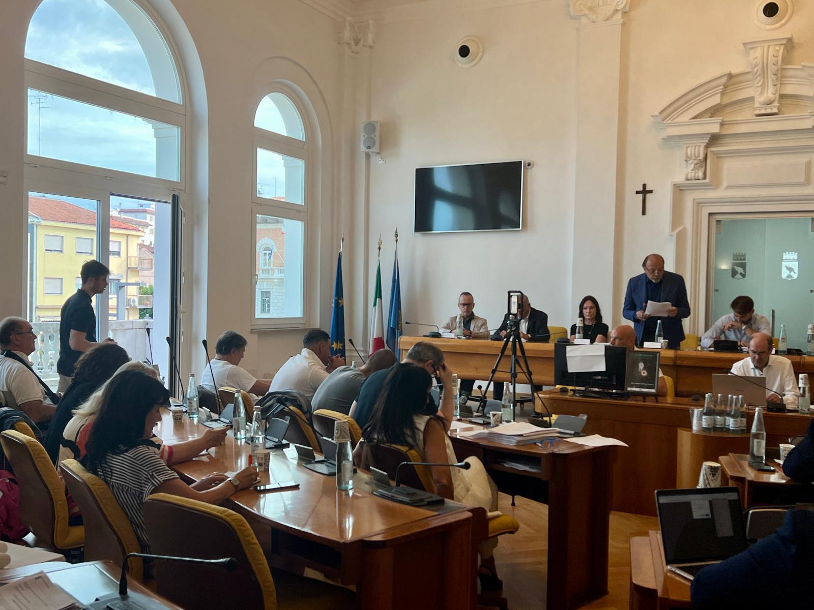 Monfalcone, ok in Consiglio alla maxi variazione di bilancio da 4 milioni di euro