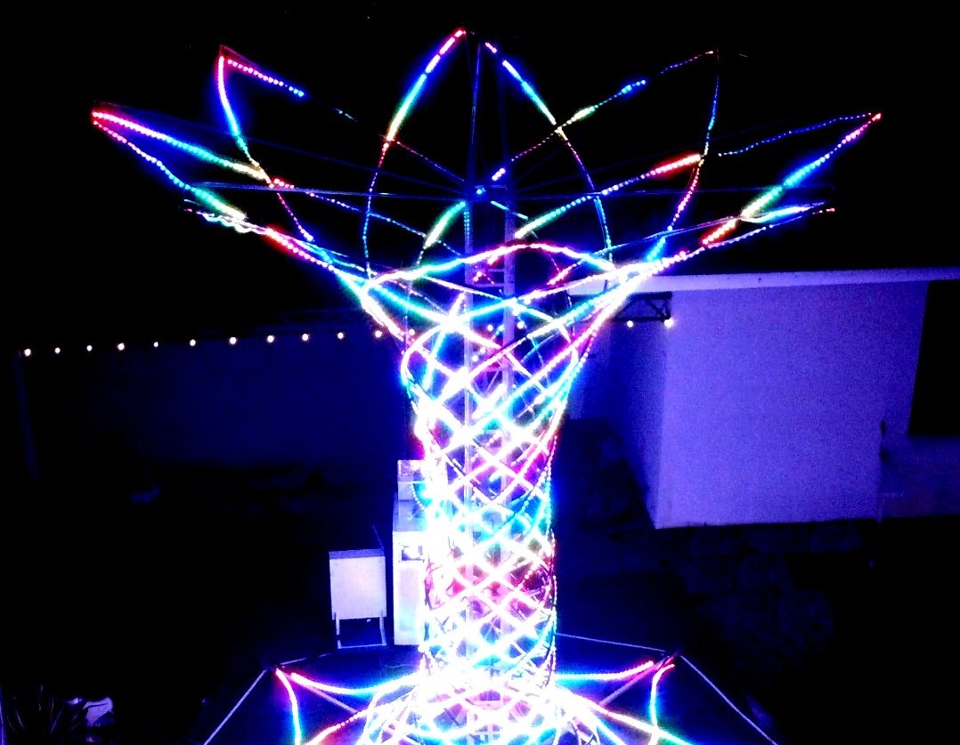 Turriaco, Eugenio Cosolo fa rinascere l’Albero della Vita. Un simbolo di rigenerazione nel giardino di casa