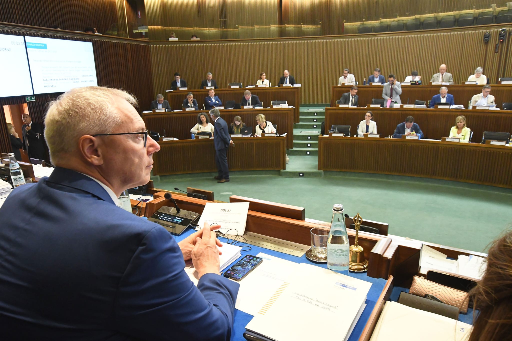 Copertina per Manovra estiva Fvg: fondi per oltre 500 milioni a cultura, sport, salute, lavoro e Comuni