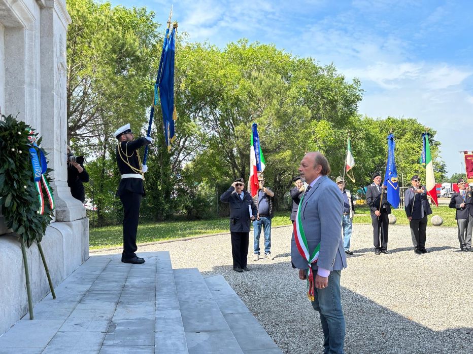 Copertina per Fotonotizia - Monfalcone commemora la Terza Armata nel 110° anniversario dell’entrata in guerra dell’Italia