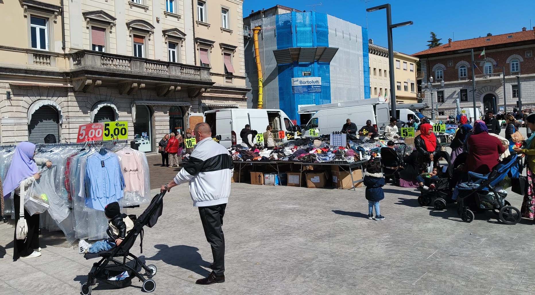 Copertina per Rimesse e contributi degli immigrati, Monfalcone Civica e Solidale: «Cisint strumentalizza i dati»