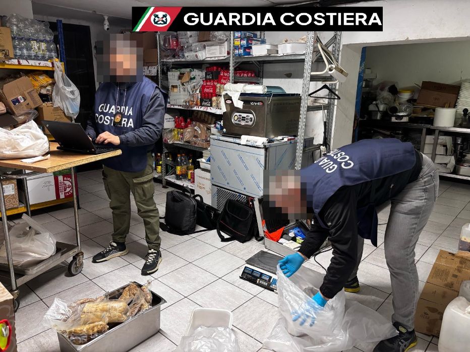 Immagine per La Guardia Costiera di Monfalcone sequestra 90 kg tra prodotti ittici e alimenti 