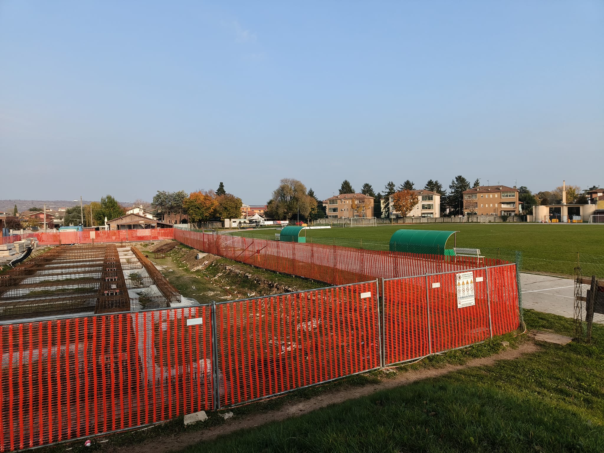 Immagine per Ronchi, continuano i lavori per le nuove tribune allo Stadio Lucca. Dalla Regione 174mila euro 