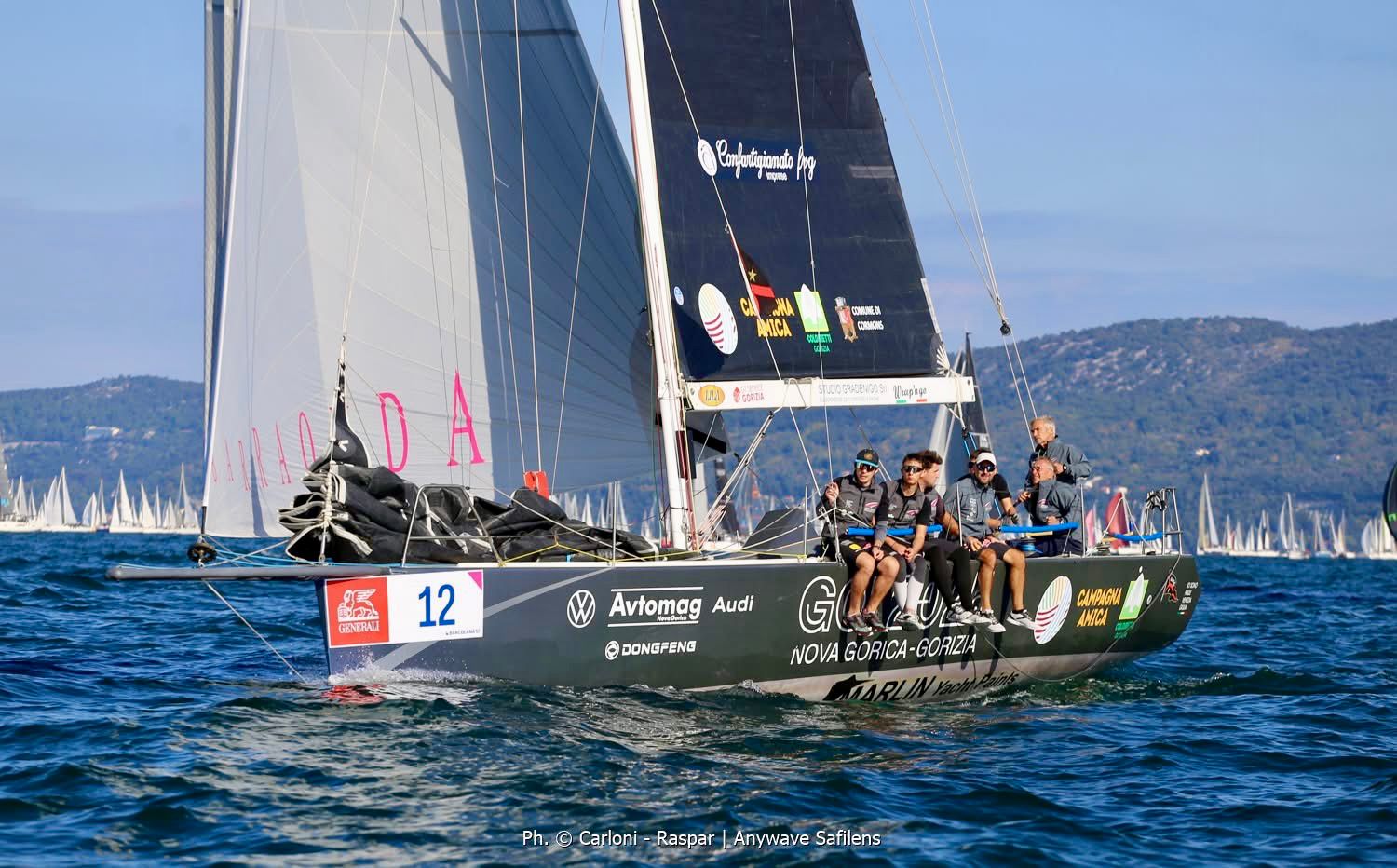 Immagine per Barraonda si conferma tra i primi posti alla Barcolana 2025: alto il vessillo di Gorizia e Nova Gorica