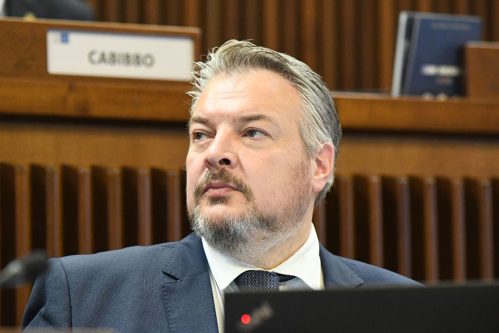 Immagine per Deposito per le attività del Kajak Club Šilec e dello ZSŠDI, Bernardis: «Base logistica sulla sponda italiana»