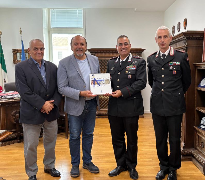 Copertina per Monfalcone, visita in municpio per il nuovo Comandante dei Carabinieri Tenente Cerrone