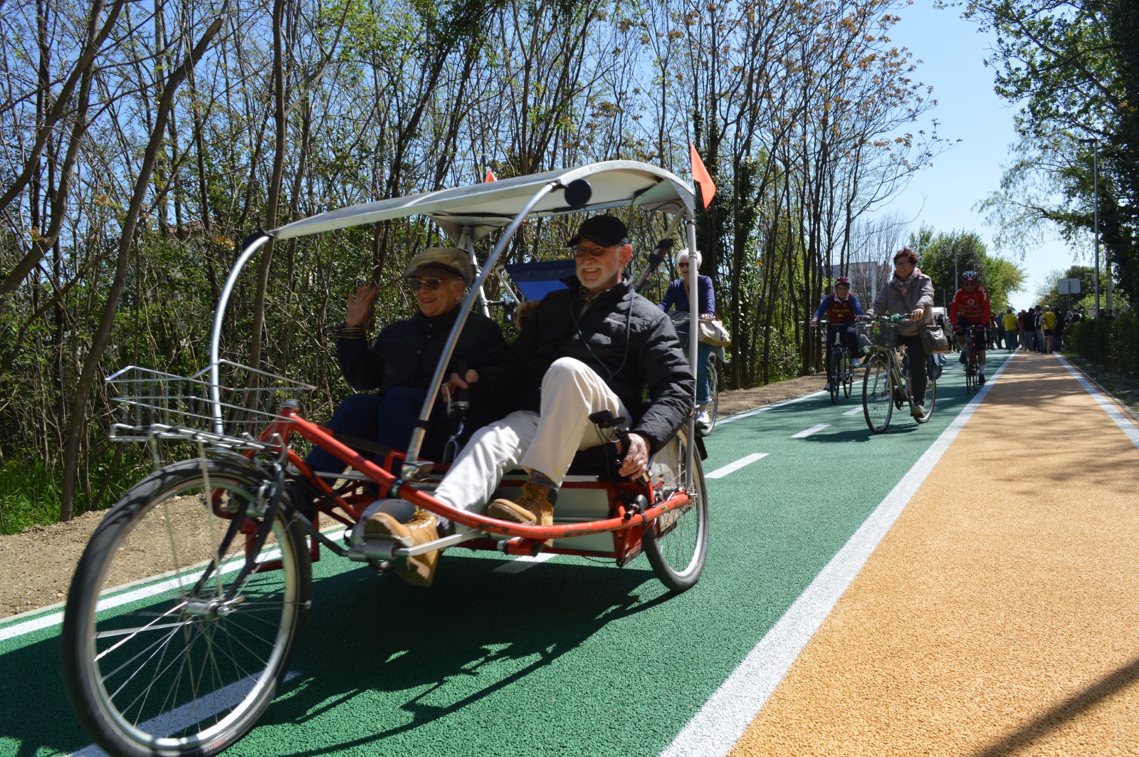 Immagine per Taglio del nastro per il tratto ronchese della Ciclovia Regionale Fvg 2/d: «Percorso sostenibile e strategico verso il Polo Intermodale»