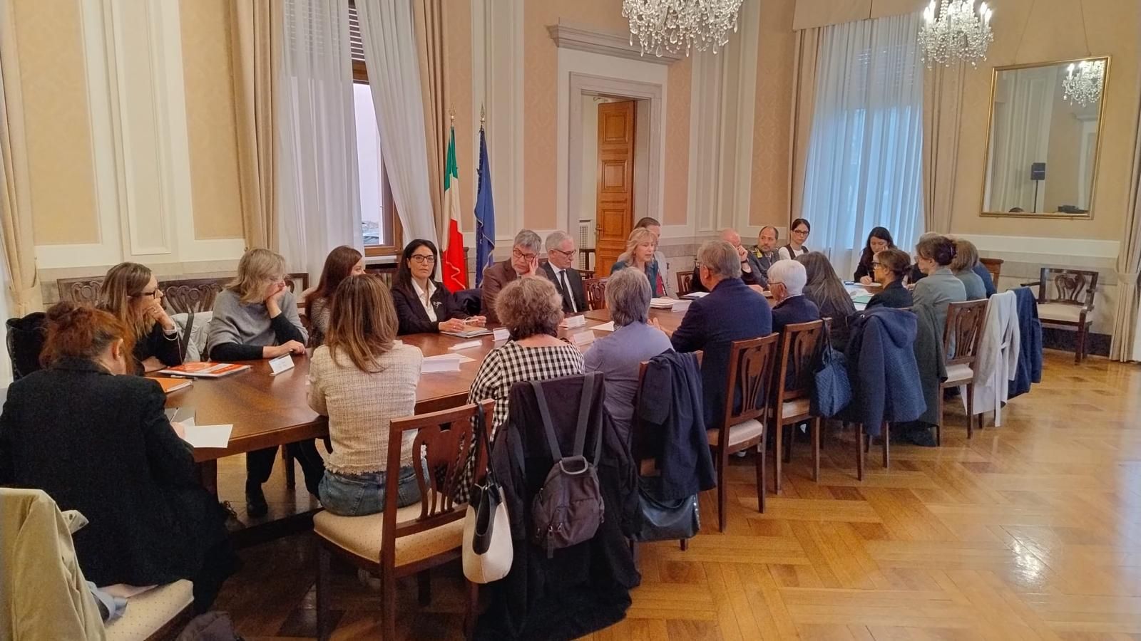 Immagine per Prevenzione e contrasto alla violenza di genere, il Prefetto Fedullo: «Azioni di priorità sociale e istituzionale»