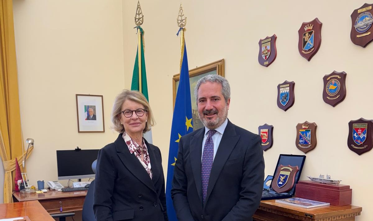 Immagine per Fincantieri, l'Ad Folgiero incontra la sottosegretaria Savino. Focus su equilibrio sociale e qualificazione professionale