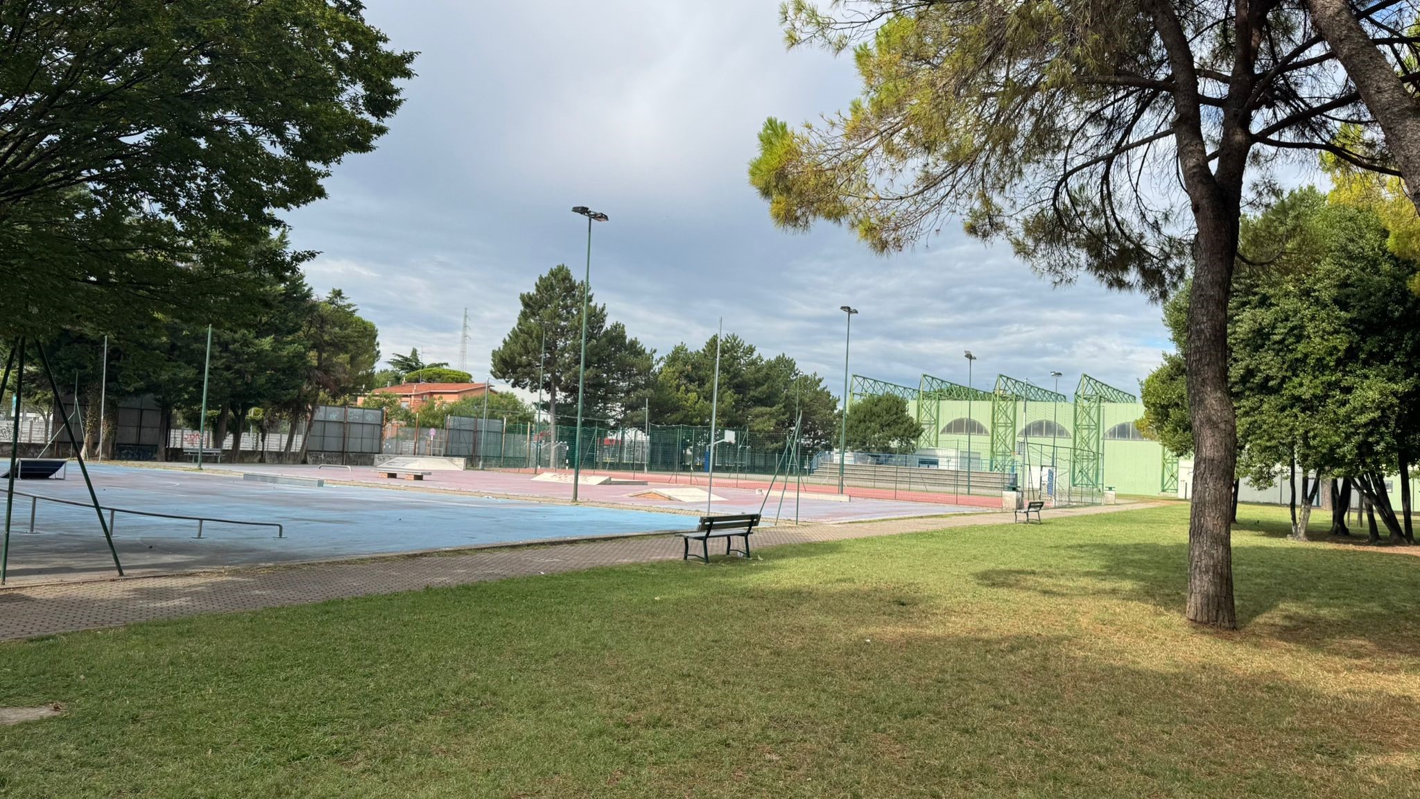 Immagine per Monfalcone, a nuovo i campi all’aperto di basket, pallavolo e calcetto dell’Area Verde
