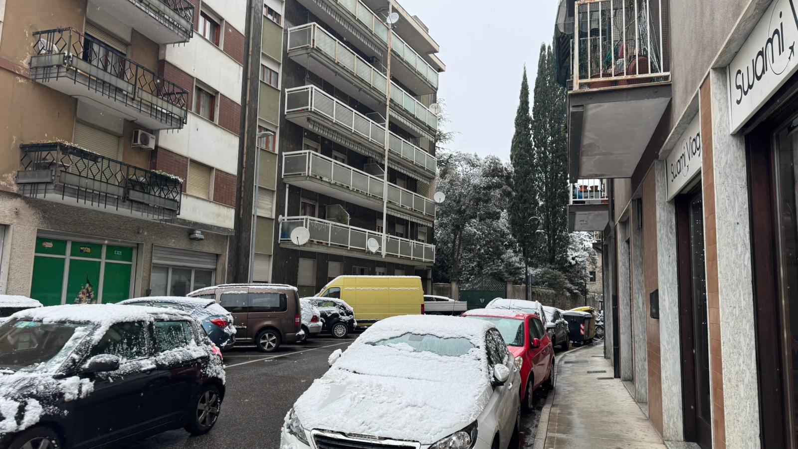 Tentato femminicidio in vicolo Desenibus, la minoranza consiliare: «Si ringrazi Sharmin Rahman per il soccorso a Kodermaz»