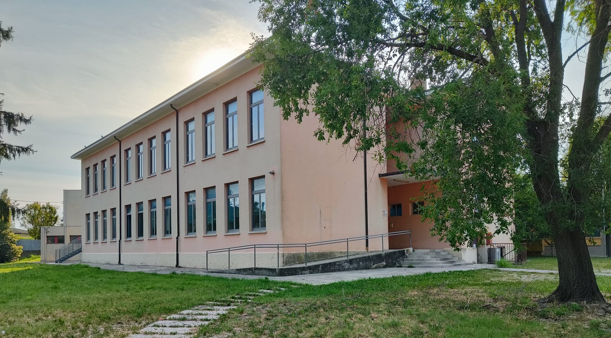 Immagine per Nuova Scuola Pascoli a San Canzian, il sindaco Fratta: «Verrà ricostruita sulla stessa area»