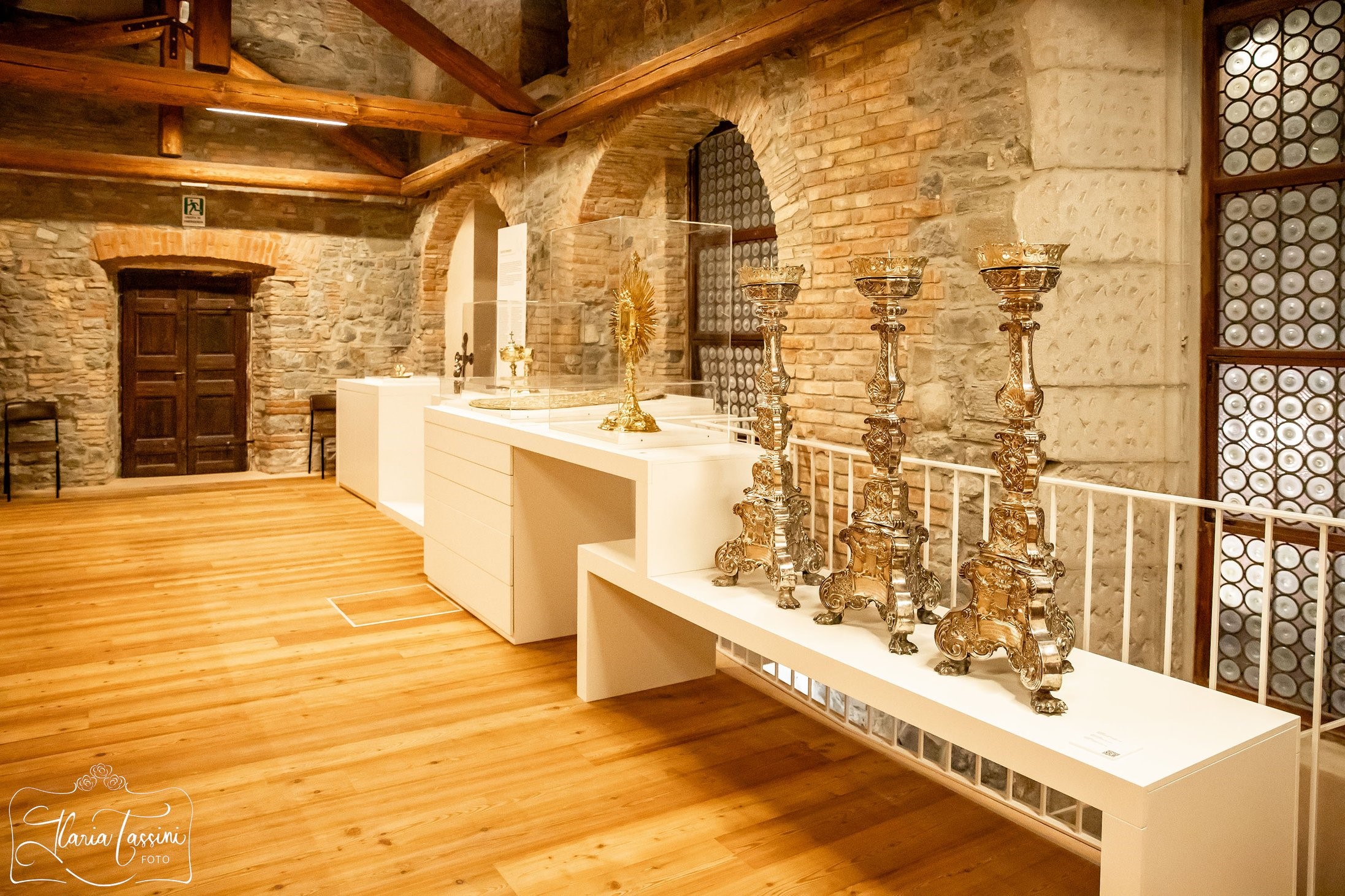Immagine per Gorizia, in mostra il Tesoro della Cattedrale e il baldacchino che accolse Carlo X di Borbone