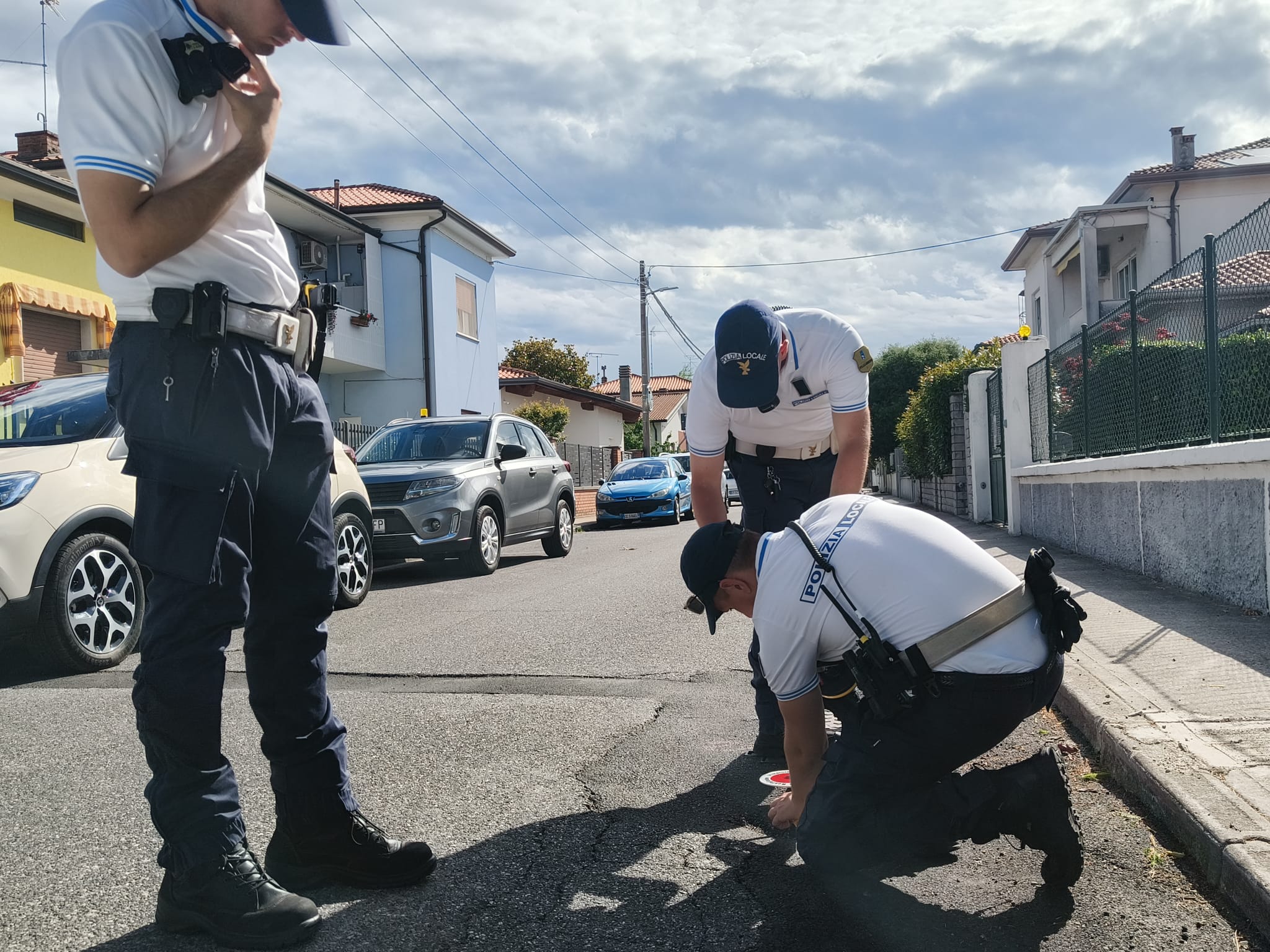Immagine per Cede l'asfalto in via Doria a Monfalcone: interventi di Polizia Locale e squadra tecnica comunale