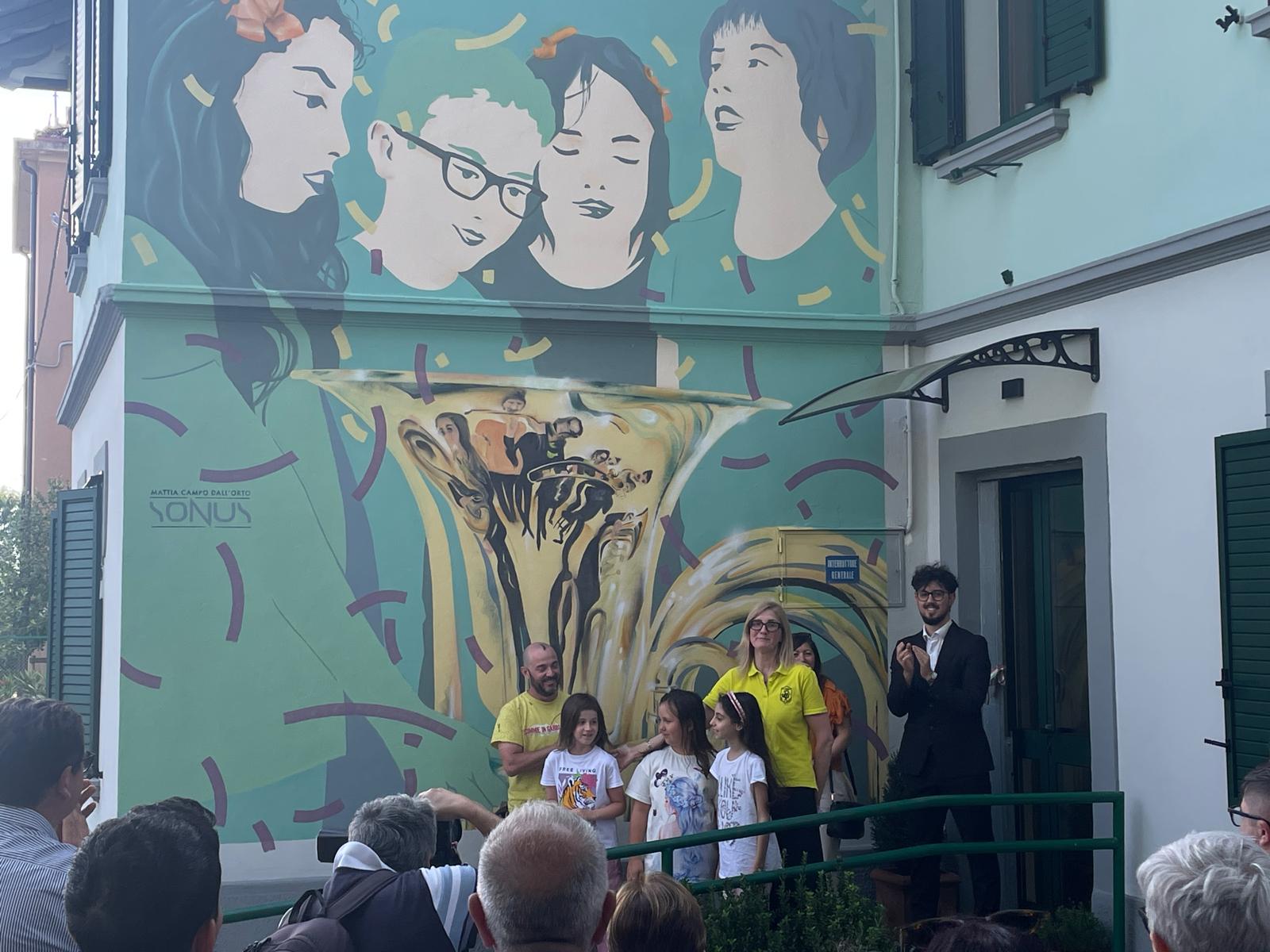 Immagine per Ronchi città dei murales, spazio a colori e memoria nel ricordo di Cristina Visintini e Ljubka Šorli