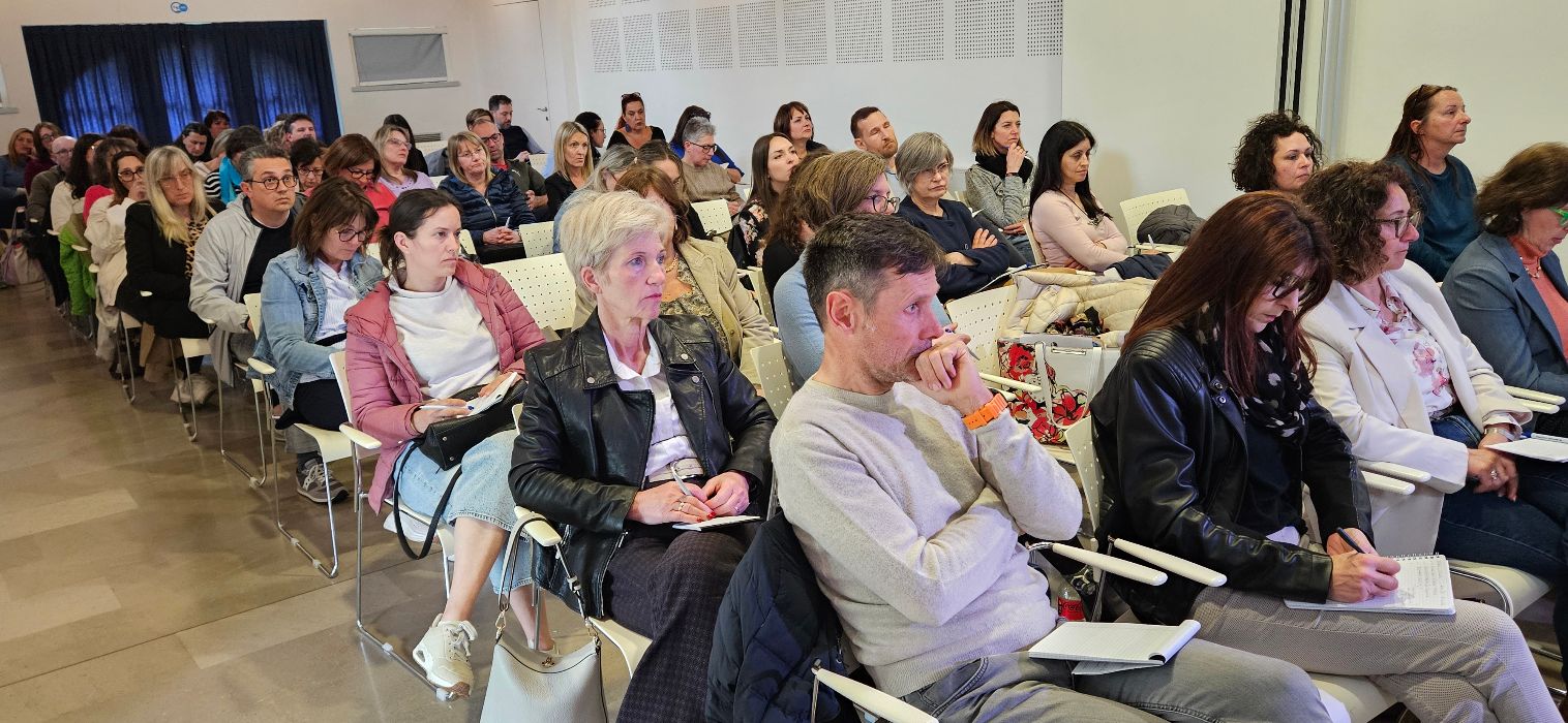 Immagine per A Ronchi l'aggiornamento ANUSCA 'Lo straniero a tutto tondo': norme, adempimenti e criticità nella gestione anagrafica