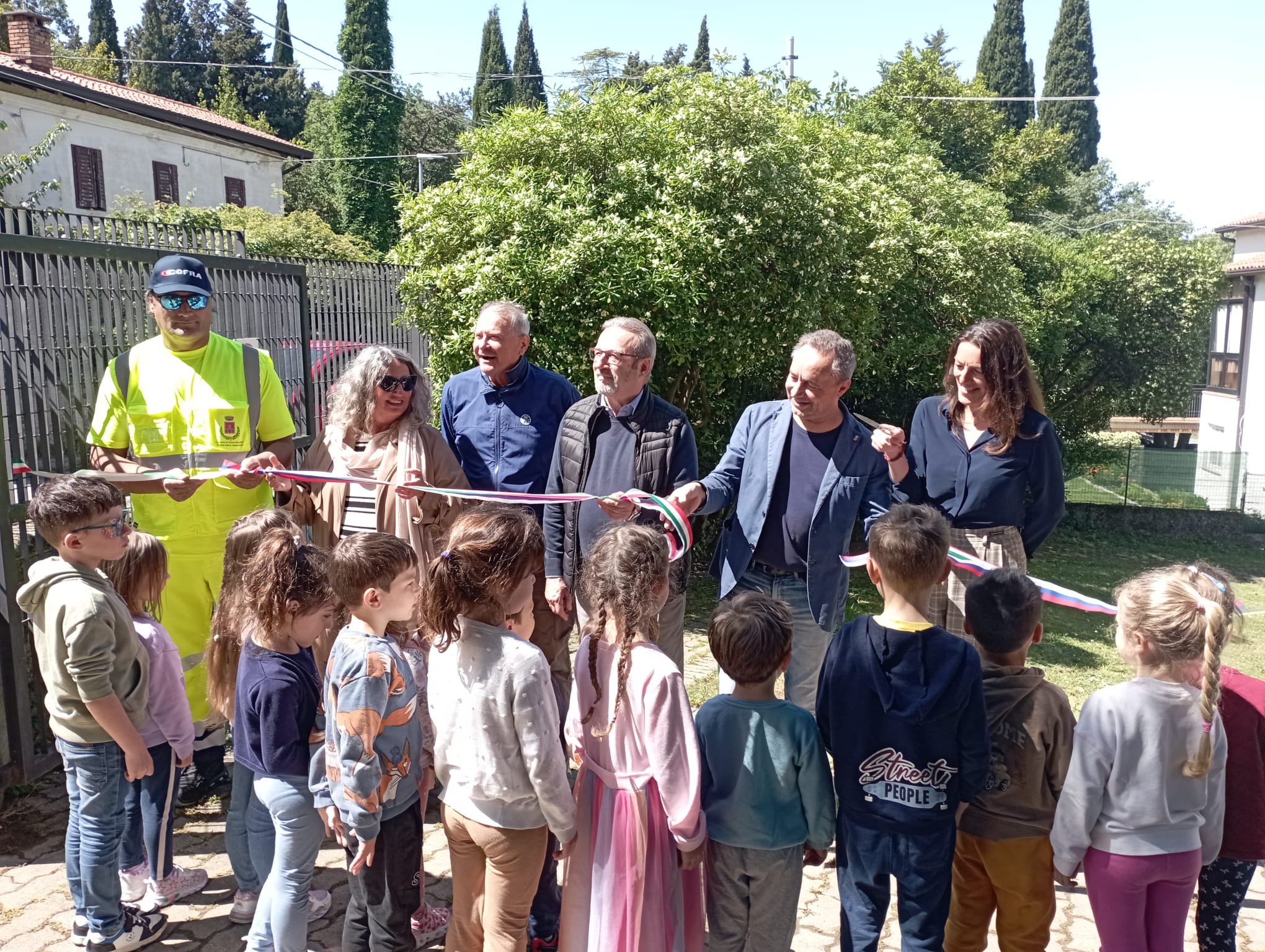 Duino, inaugurato il nuovo parco giochi vicino alla Casa Rurale: 10 le attrezzature ludiche moderne