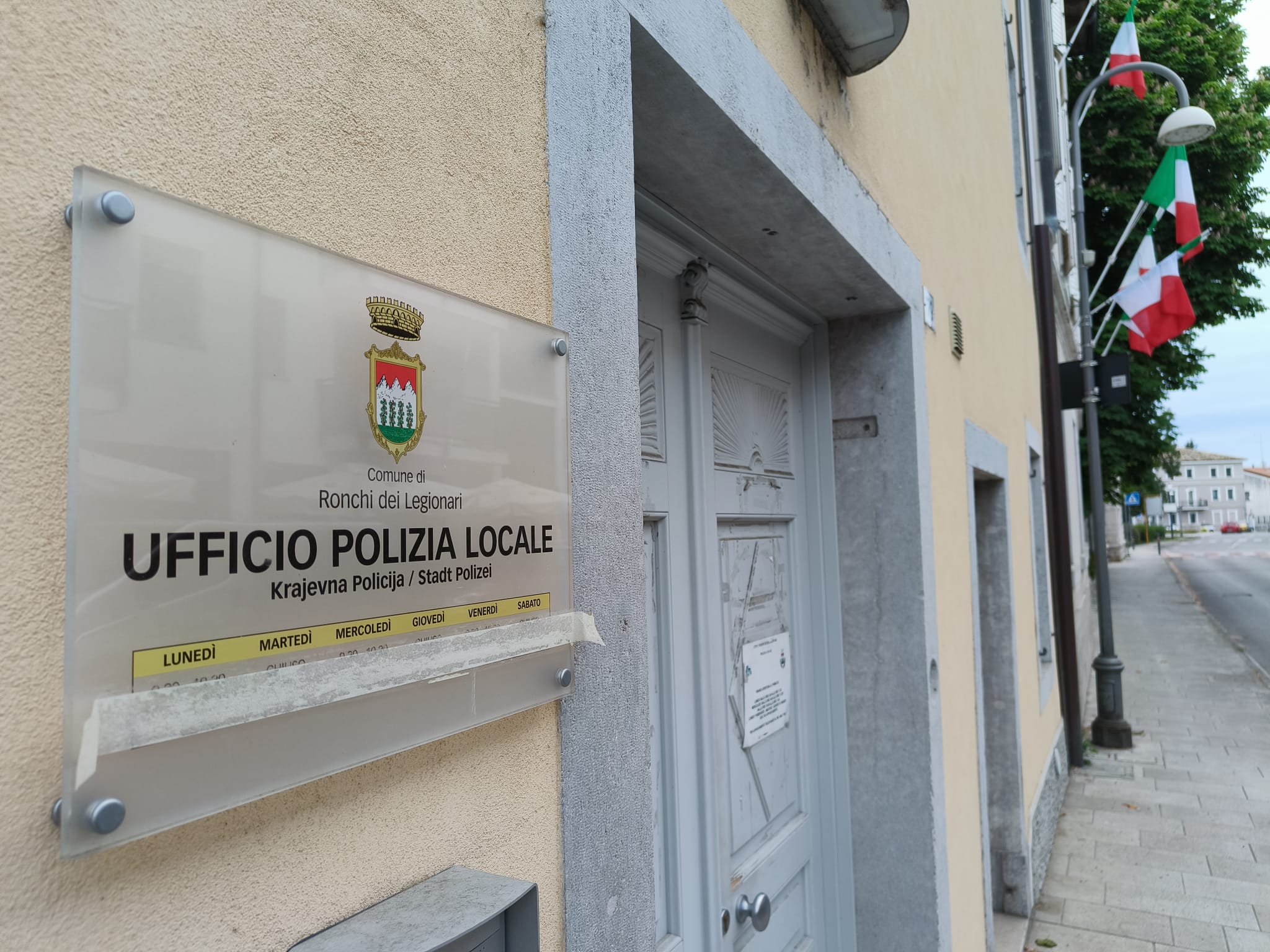 Immagine per Ronchi cerca un agente di Polizia Locale e due istruttori amministrativi. Confermati i ‘Cantieri Lavoro’