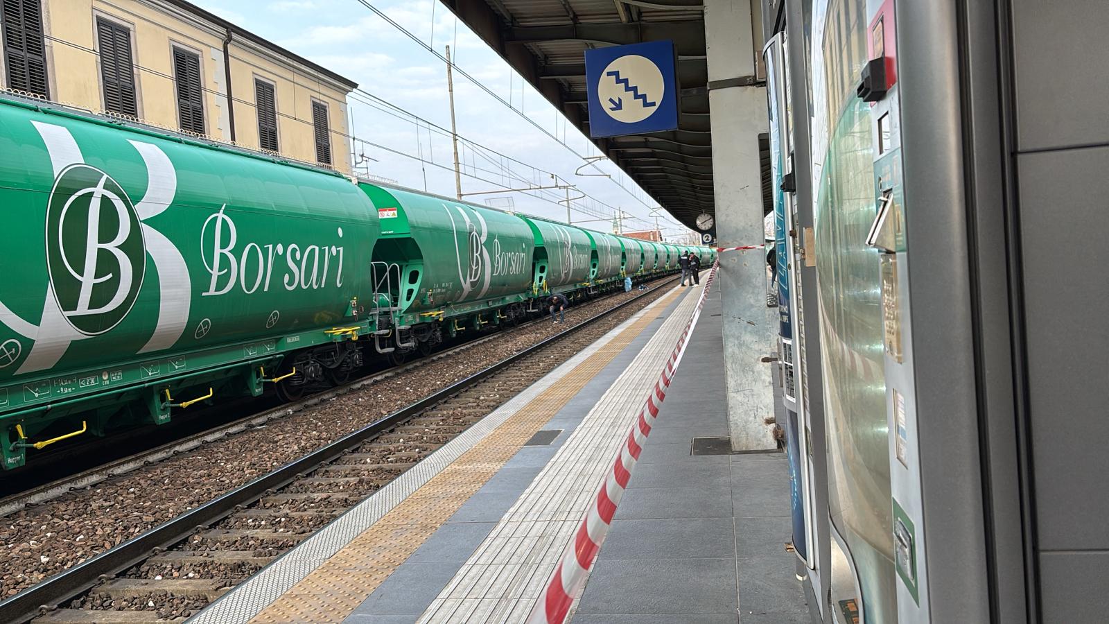 Persona investita alla stazione di Monfalcone, treni fermi sulla line Trieste - Venezia