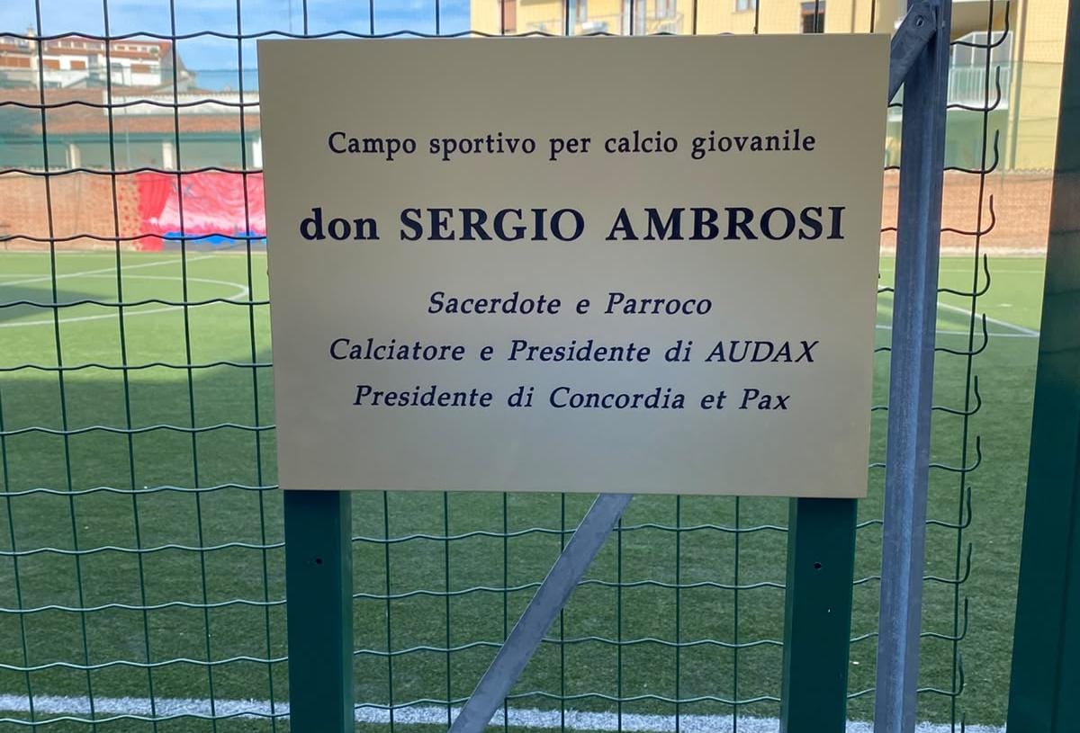 Immagine per Un campo per ricordare don Sergio Ambrosi, il “prete goleador” che Gorizia non dimentica