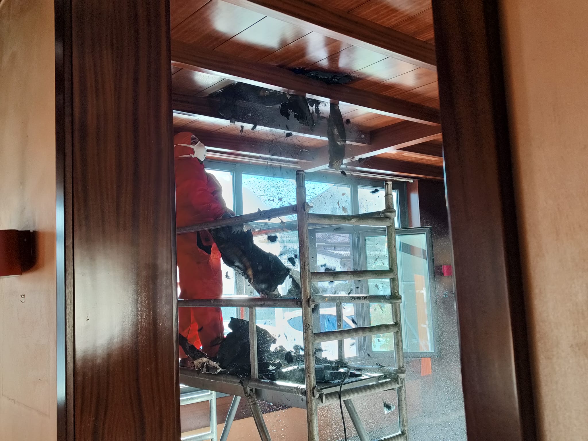 Immagine per Monfalcone, partita la bonifica dopo l’incendio alla Pizzeria ‘Al Giardino’: probabile riapertura a dicembre