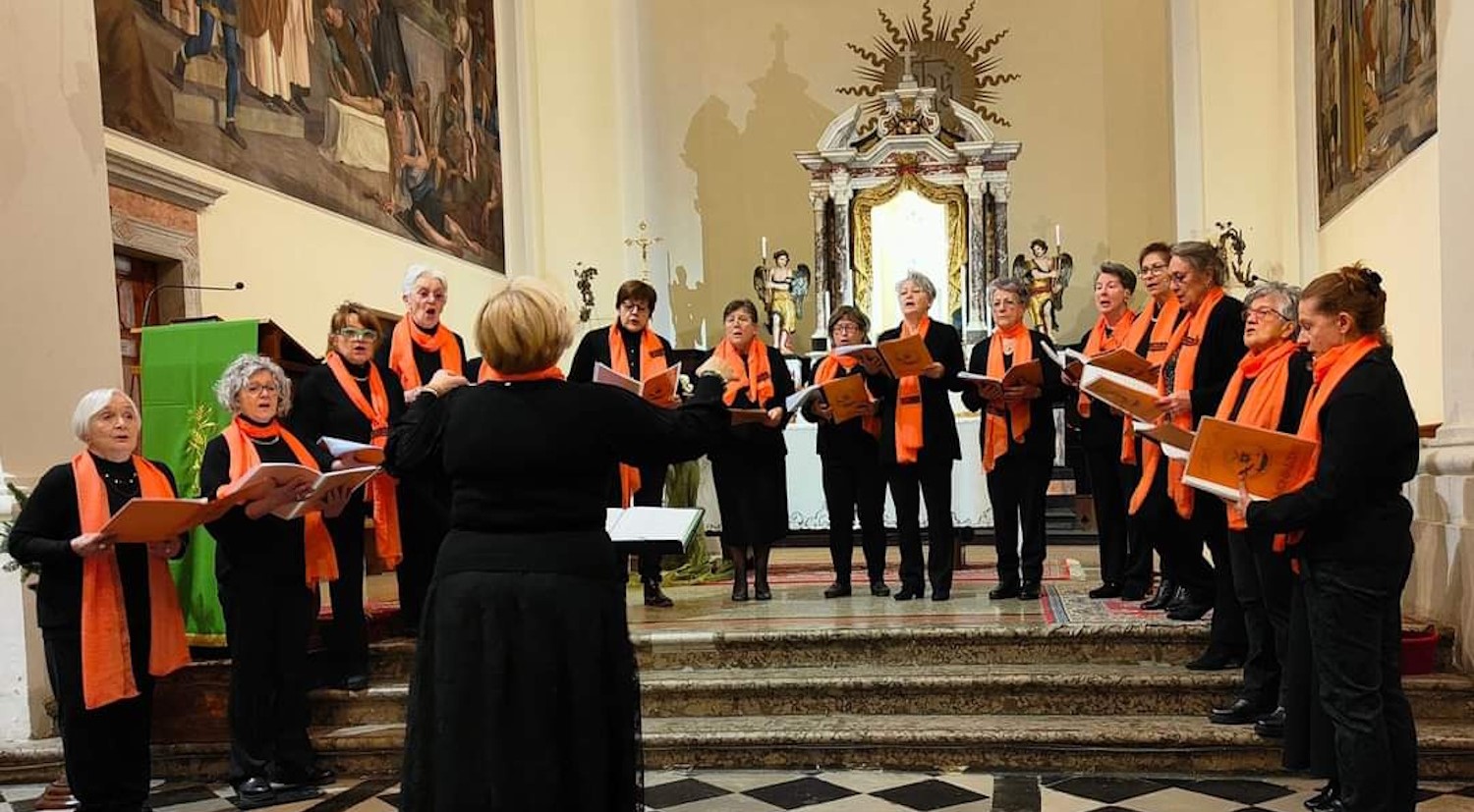 Immagine per Il Coro CAI festeggia 20 anni di musica: a Monfalcone il coro 'Vôs de Mont' diretto da Marco Maiero