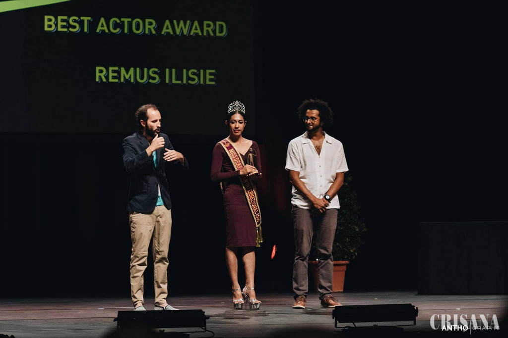 Immagine per Si conclude 'A.R.I.A.': arte e inclusione a Sagrado con la residenza di Remus Ilisie