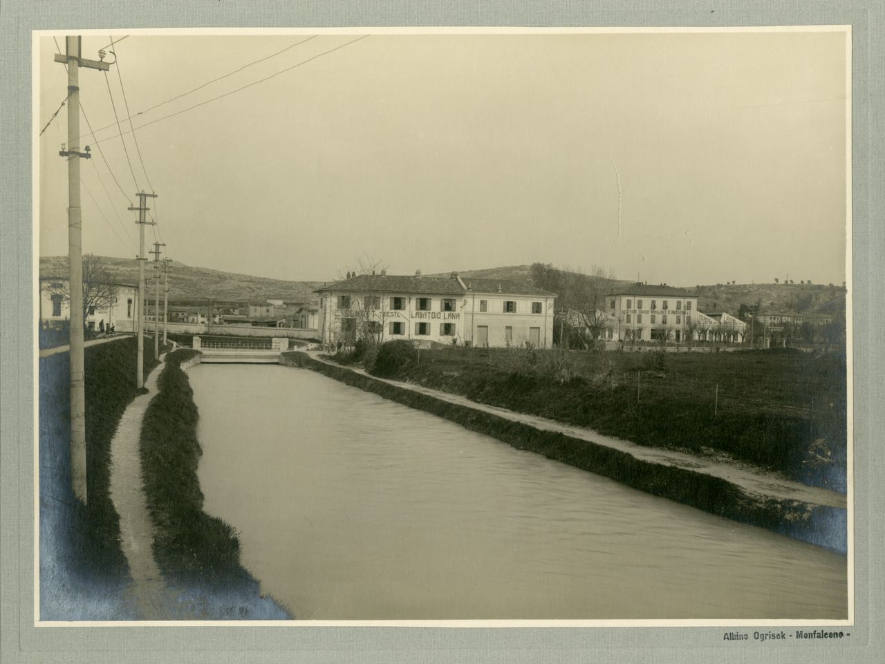 Immagine per Monfalcone, il viaggio nella città industriale di inizio Novecento tra fabbriche, canali e memorie