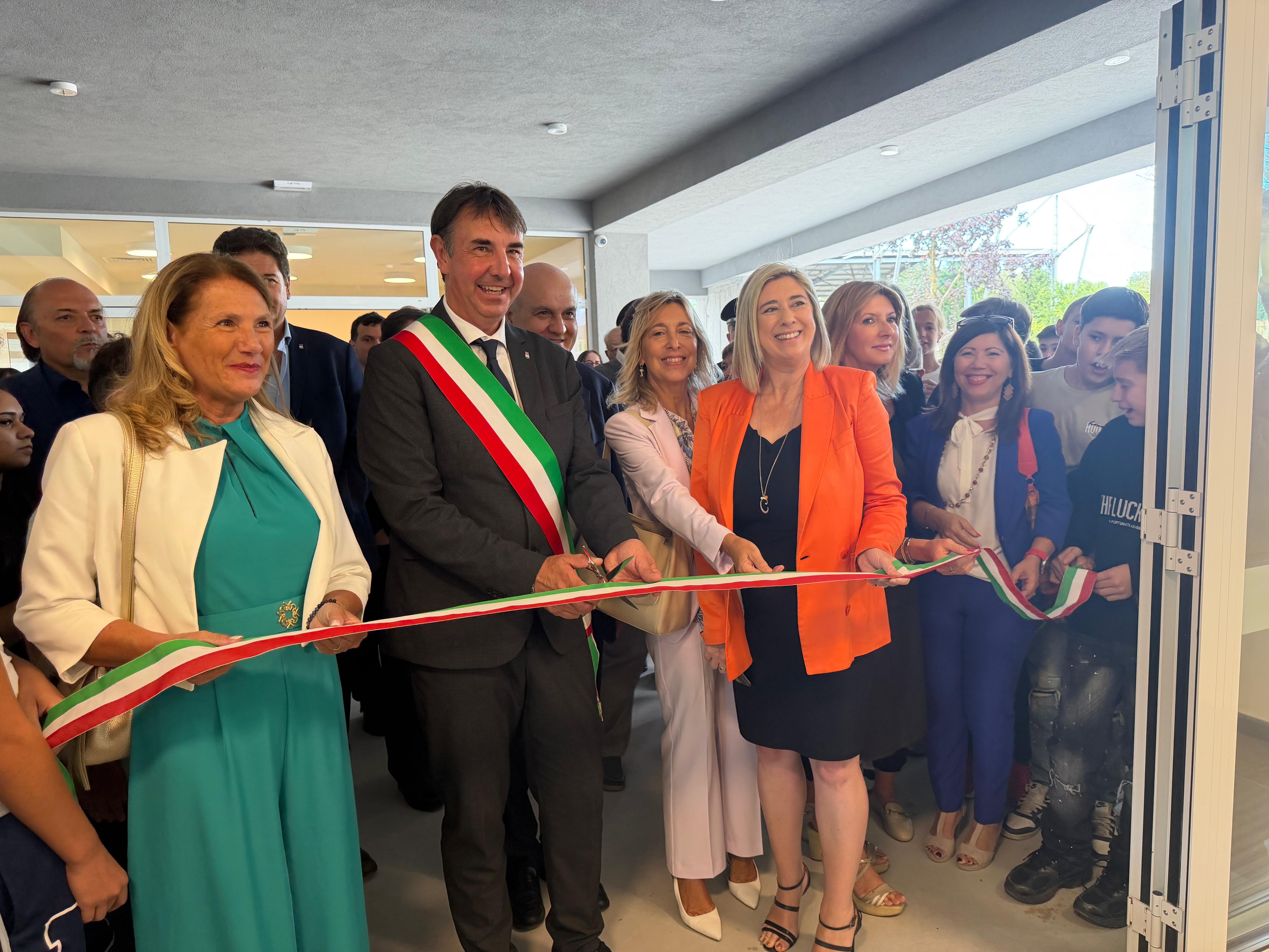 Immagine per Ronchi, taglio del nastro alla nuova ‘Da Vinci’: un investimento di oltre 6milioni di euro