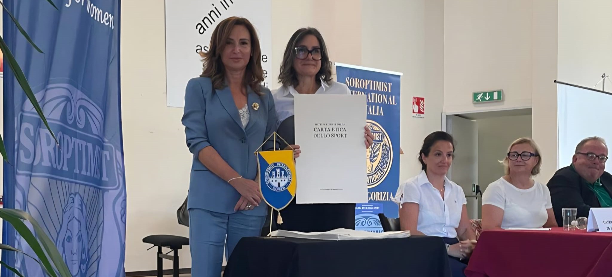 Immagine per Un 'muro' contro la violenza: a Farra la pallavolo firma la Carta Etica dello Sport
