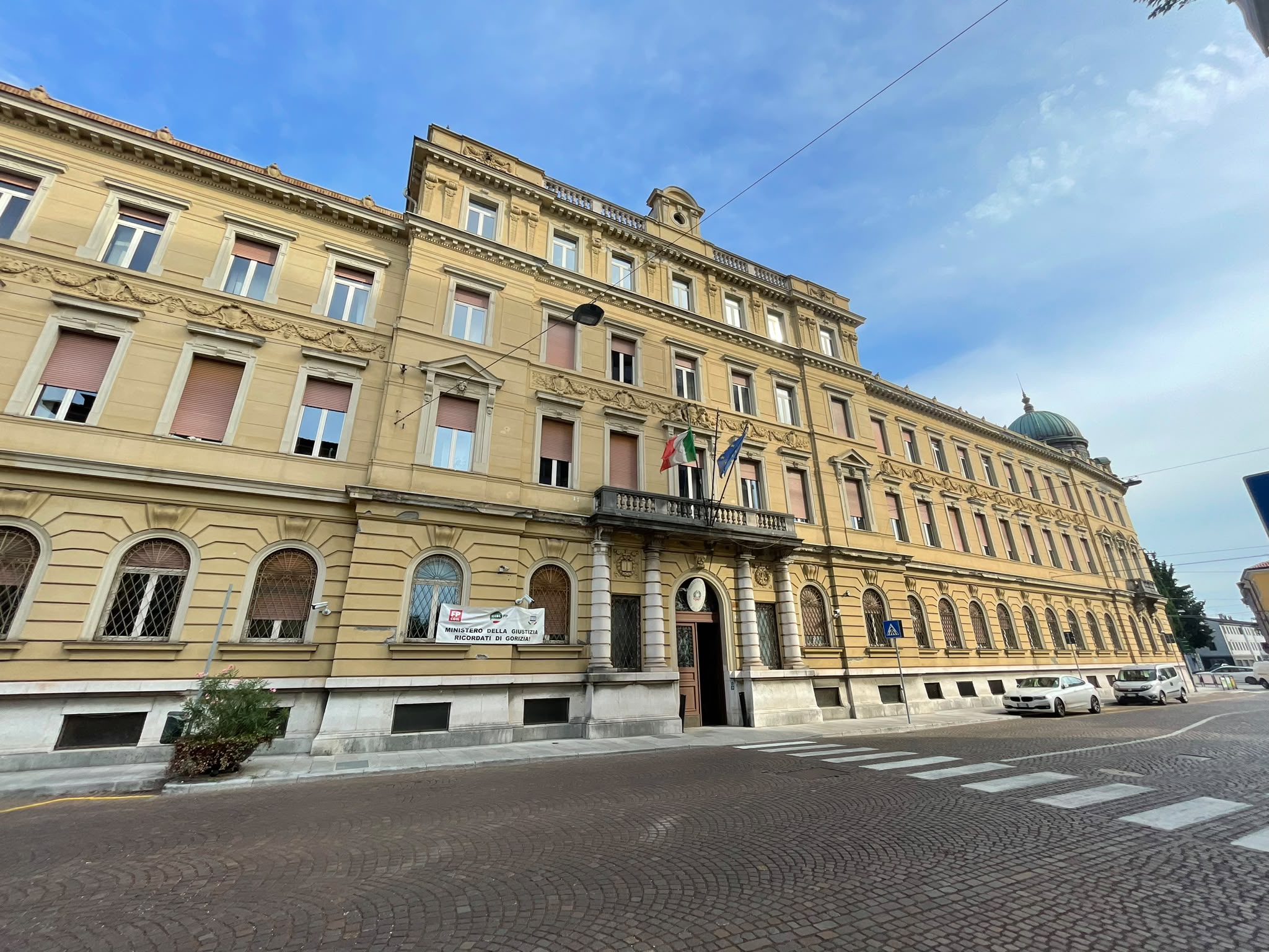 Immagine per Tribunale di Gorizia, accesso difficile per le persone con disabilità. Bullian: «Limiti esistenti da anni»