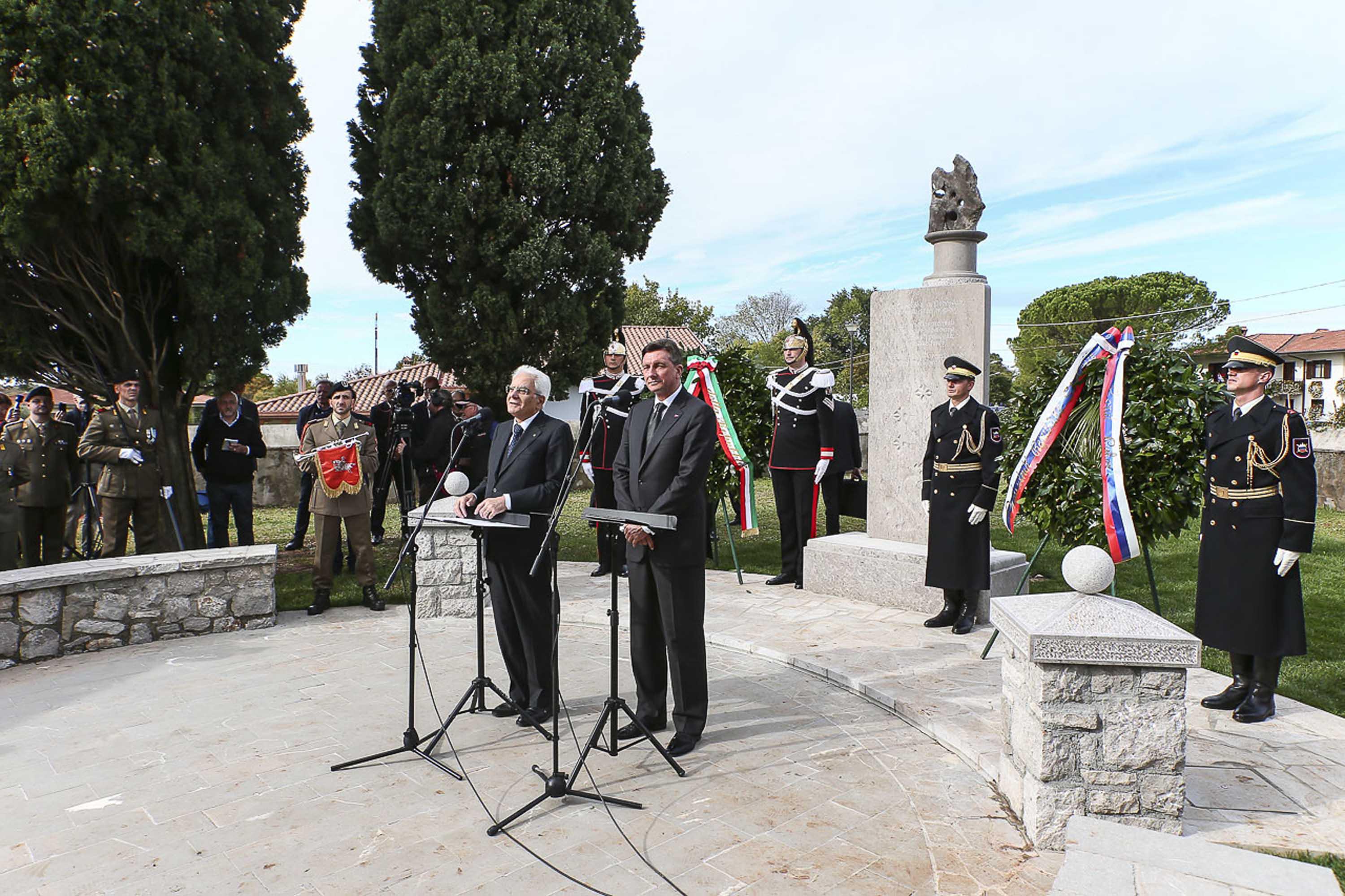 Copertina per Morirono sul Carso per difendere Gorizia, un libro racconta il monumento ai soldati di Doberdò