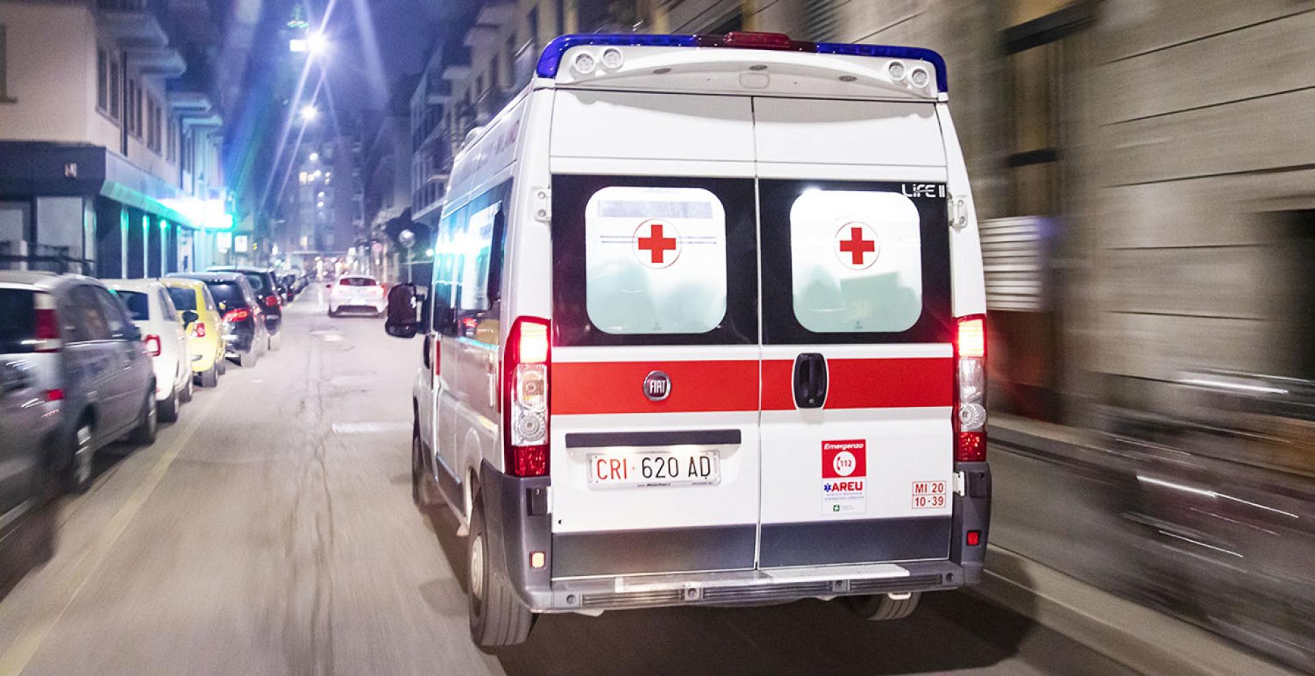 Malore mentre pedala lungo il fiume, morto un 54enne a Gradisca d'Isonzo