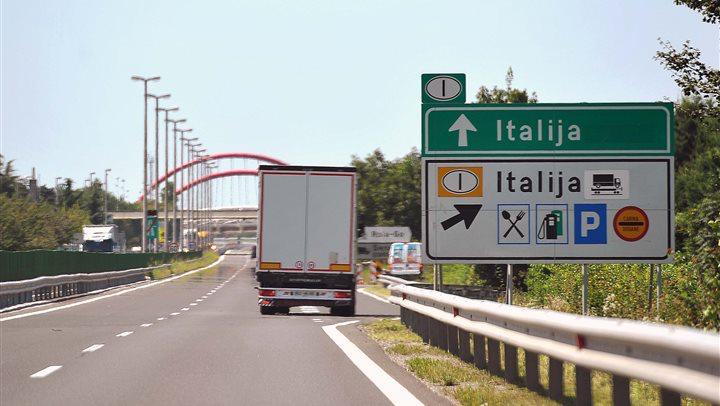 Copertina per Traffico dei tir deviato da Nova Gorica su Fernetti, Azione contro la proposta della Slovenia
