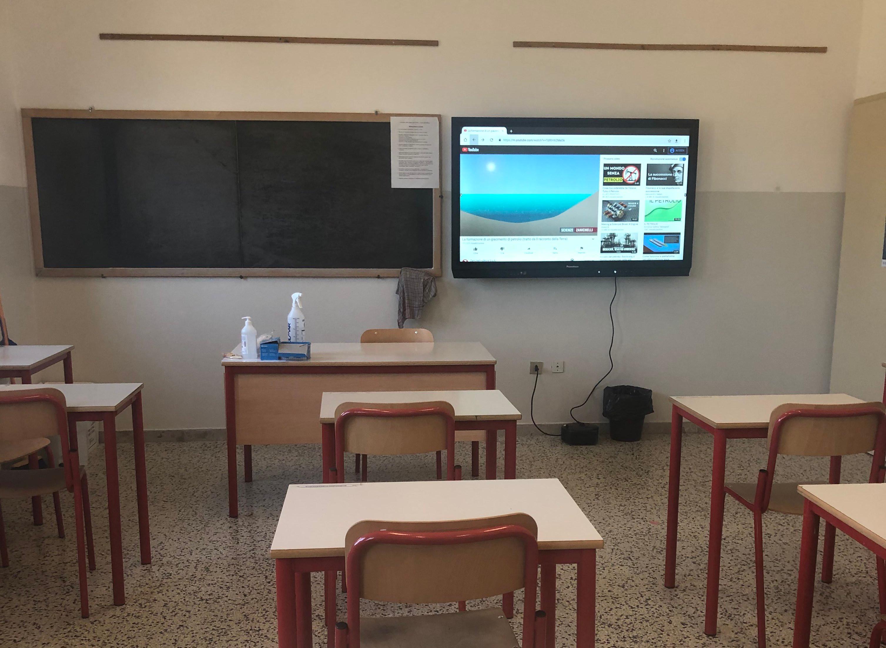 Immagine per Didattica a distanza più inclusiva alle scuole medie di Mariano con le nuove lavagne intelligenti