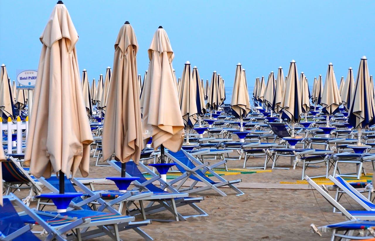 Copertina per Blitz dei Nas in spiaggia, scatta la sanzione per uno stabilimento in provincia di Gorizia