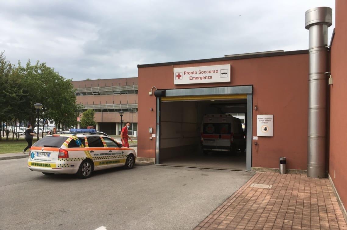 Scontro tra auto e furgone a Ruda, un ferito in ospedale