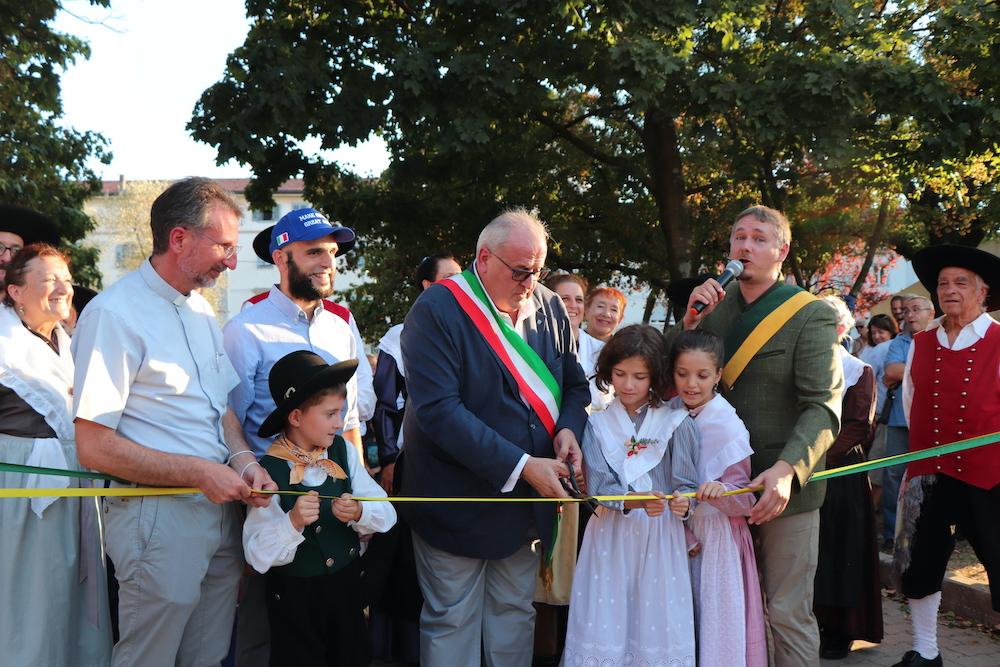 Copertina per Sagra di San Rocco come tradizione, brindisi con il Vino della Pace