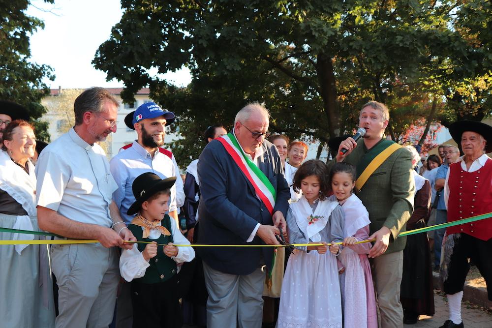 Sagra di San Rocco come tradizione, brindisi con il Vino della Pace