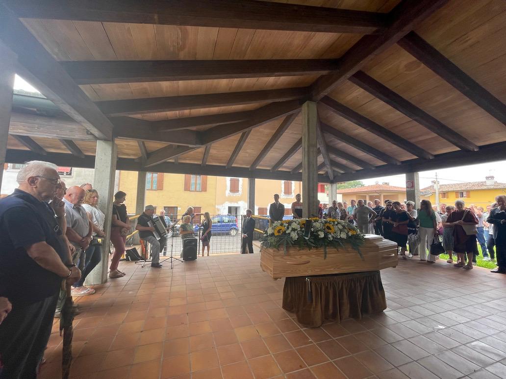 Immagine per Romans saluta Elvio Toso, l'addio con fisarmonica e le sue invenzioni 