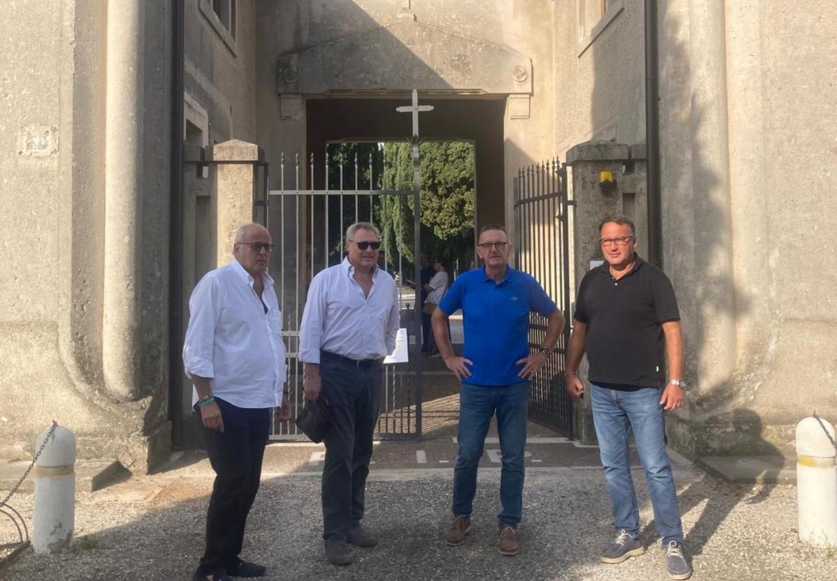Immagine per Cantiere all'ingresso del cimitero di Lucinico, via alla riqualificazione e nuovi loculi 