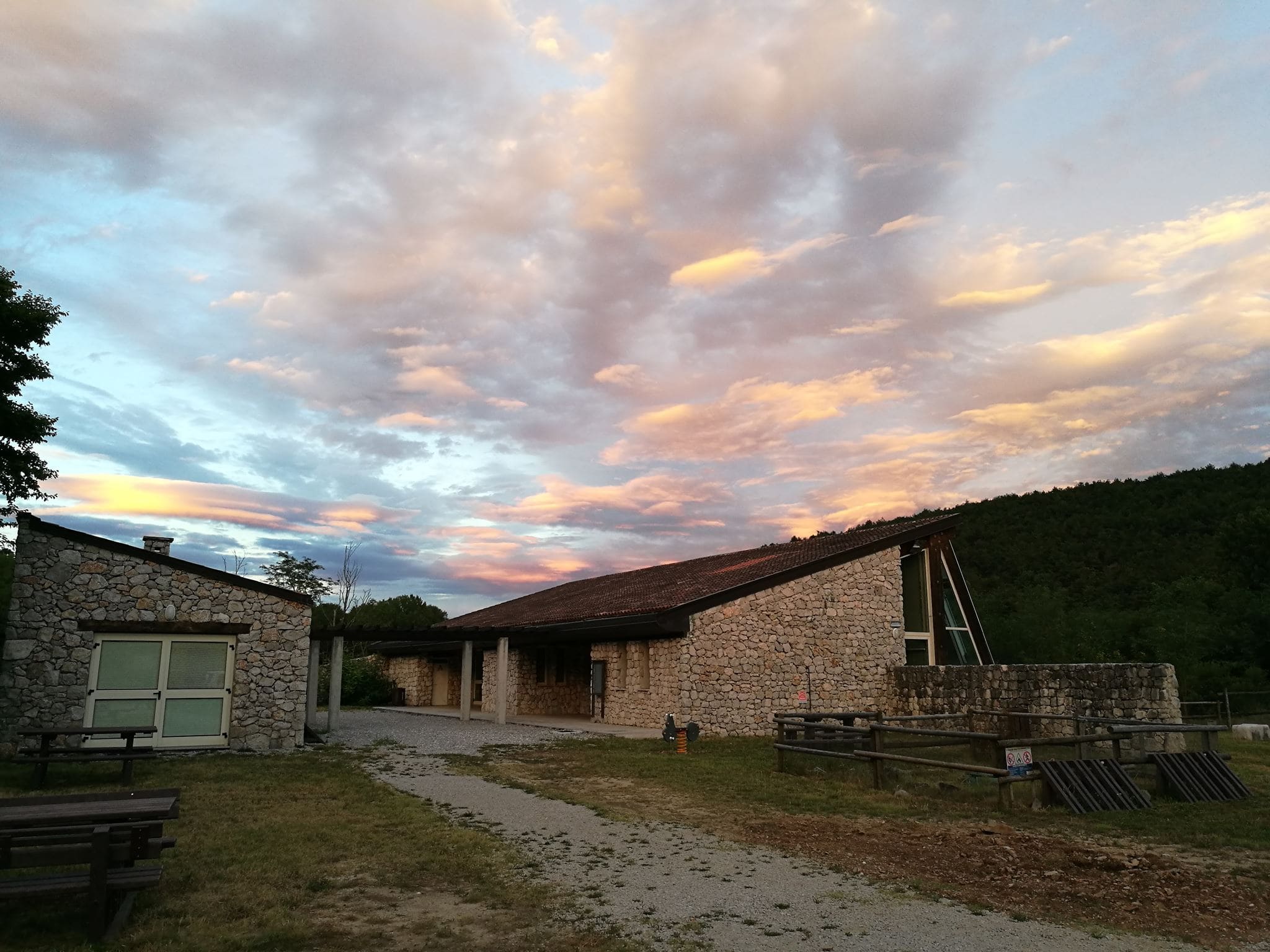 Copertina per La scoperta del Carso in tutte le sue sfumature, Monfalcone accelera su Pietrarossa