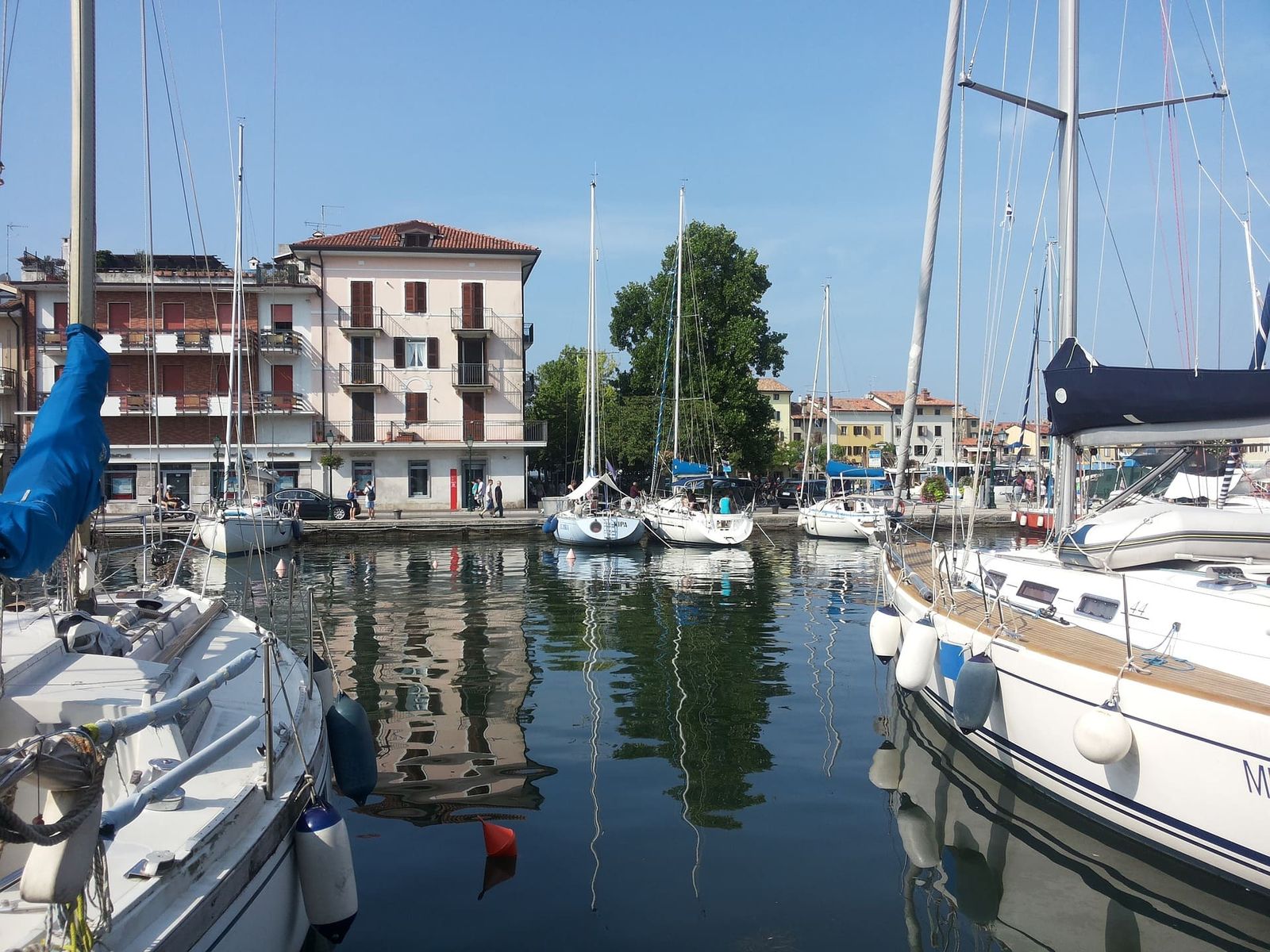 Immagine per La Regione preme sui dragaggi nella laguna di Grado, già  pronti i fondi per l'opera