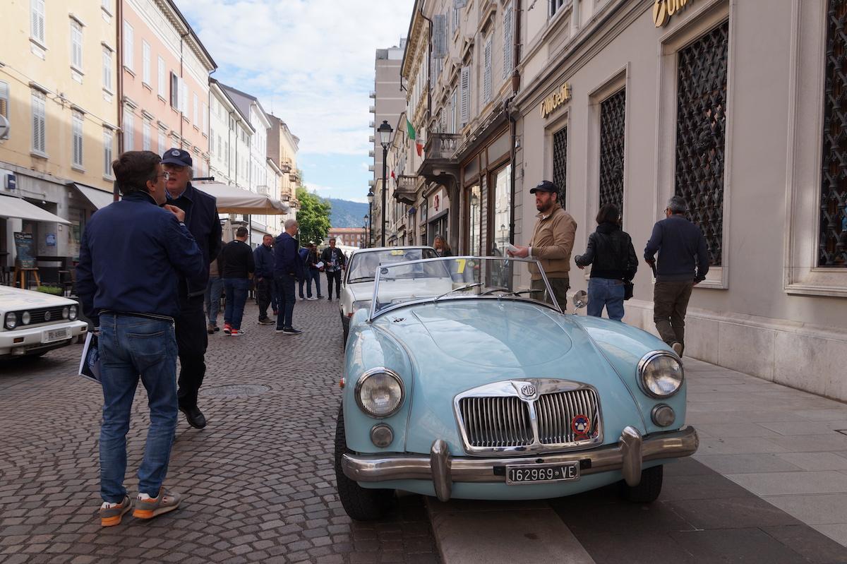 Copertina per Porsche, Mercedes e Fiat: ritorna il raduno di auto storiche in centro a Gorizia