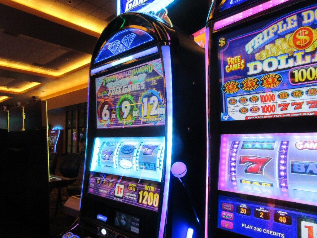 Copertina per Slot machine lontane 500 metri da scuole e chiese, 168 luoghi a Gorizia