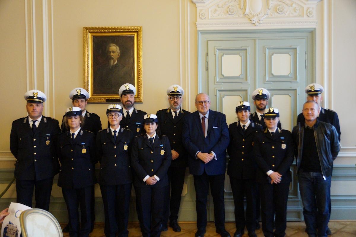 Gorizia conta gli agenti di polizia locale per eventi 2025, «ci servono più forze»
