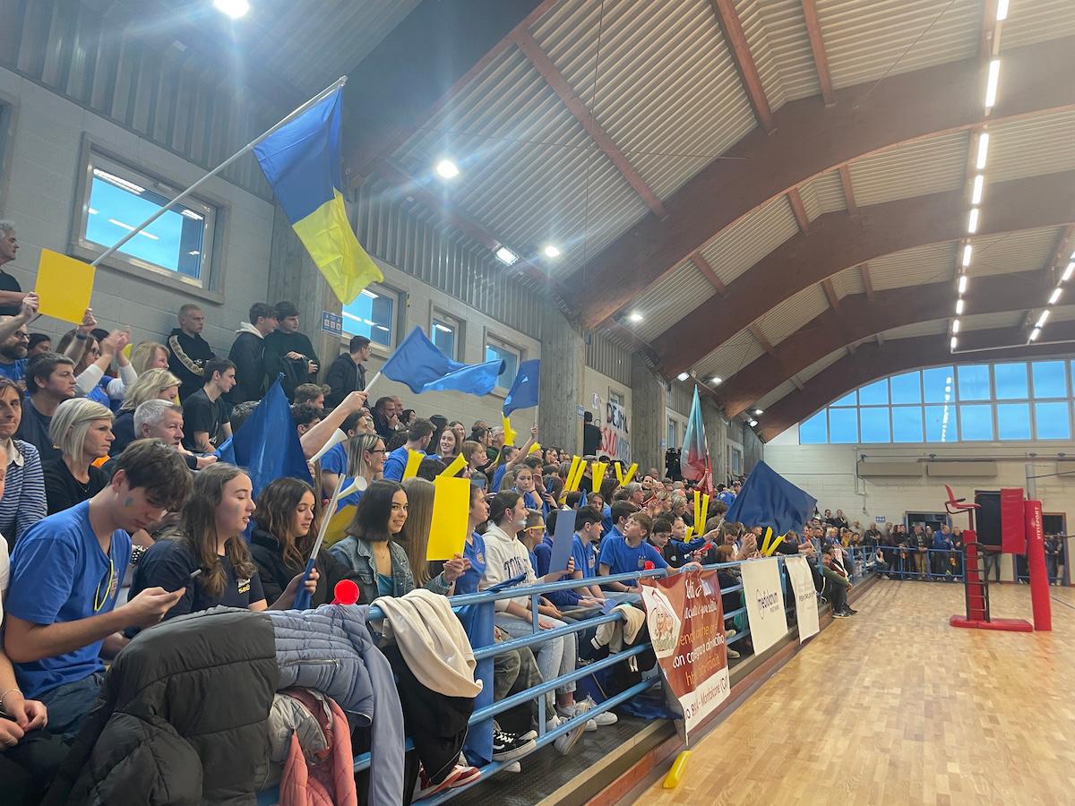 Immagine per Slovolley conquista il derby a Savogna, cinque set nella palestra gremita 