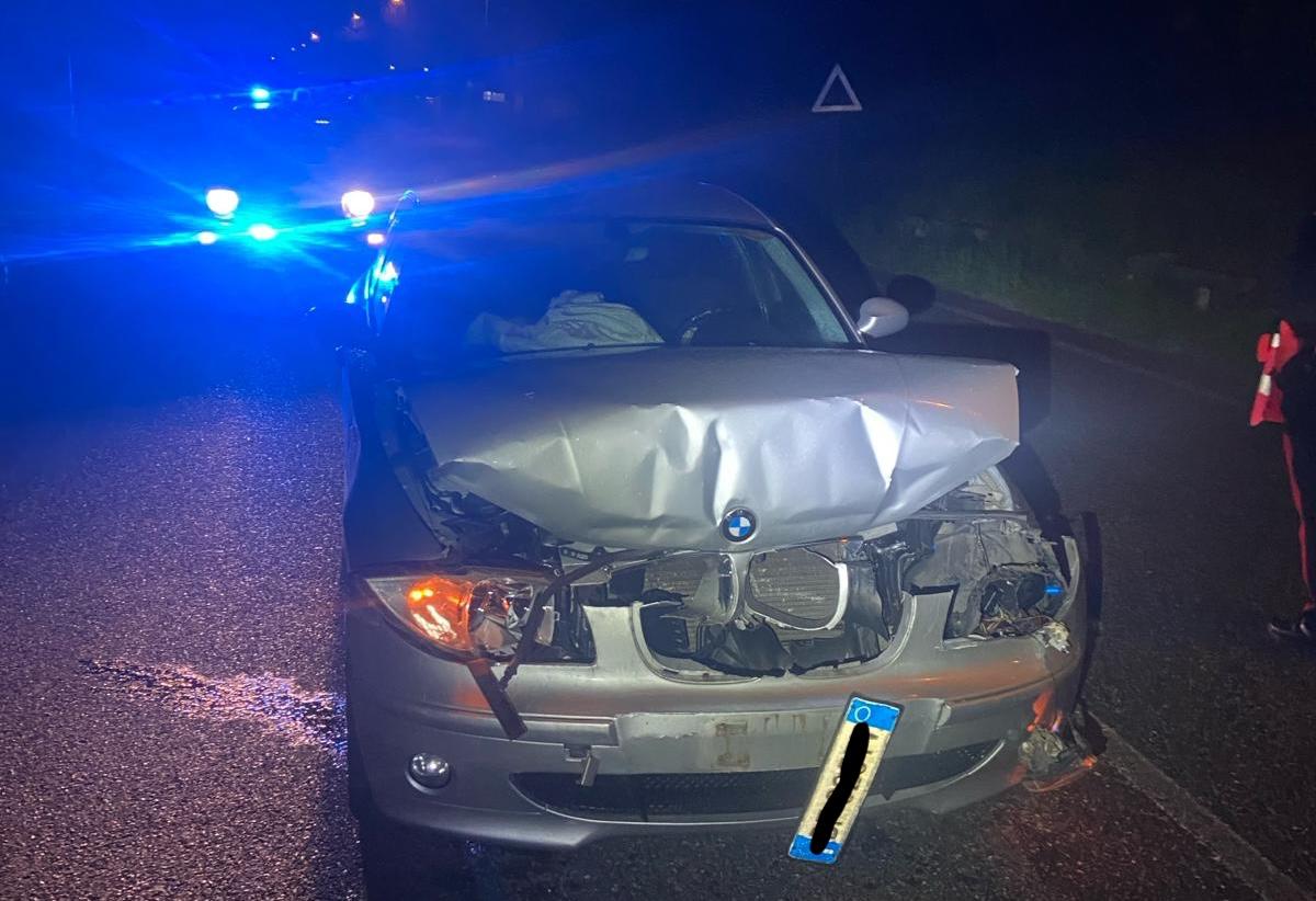 Copertina per Bmw contro suv Nissan all'incrocio del Vallone a Duino, 55enne in ospedale